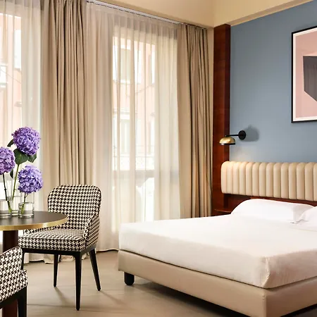 Cusani Hotel 4*