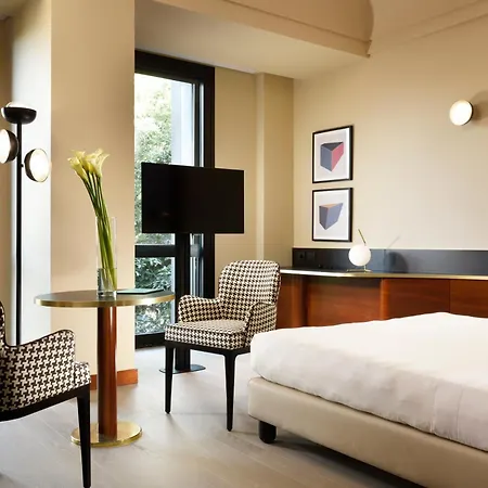Hotel Cusani 4*