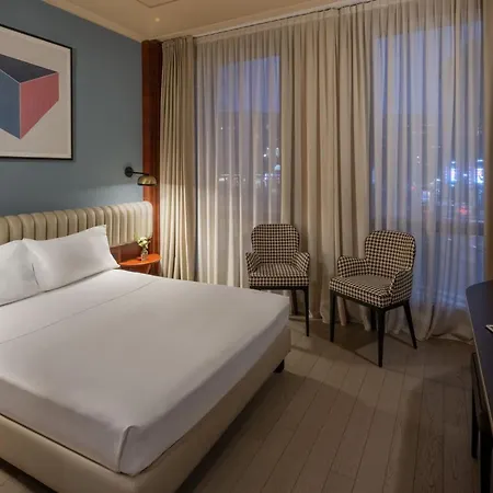 Cusani Hotel 4*