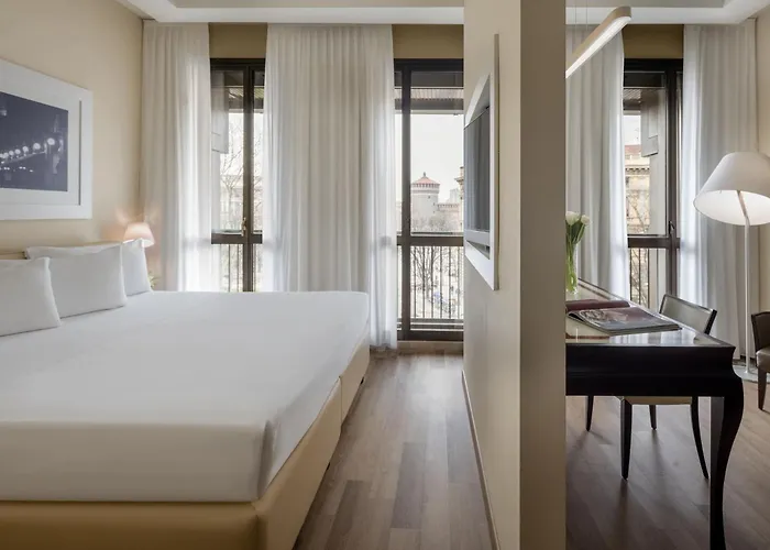 Cusani Hotell