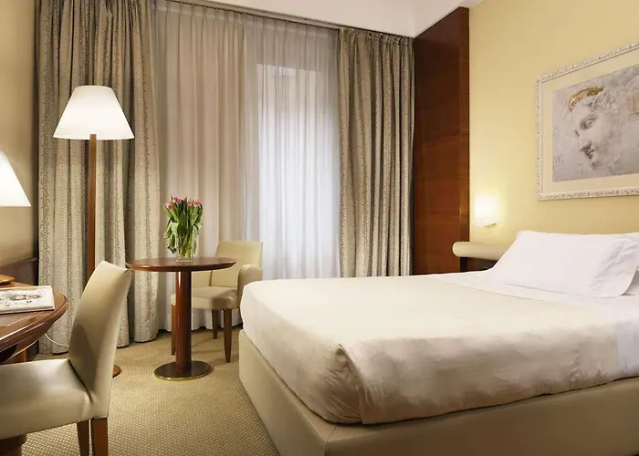 Отель Cusani Милан