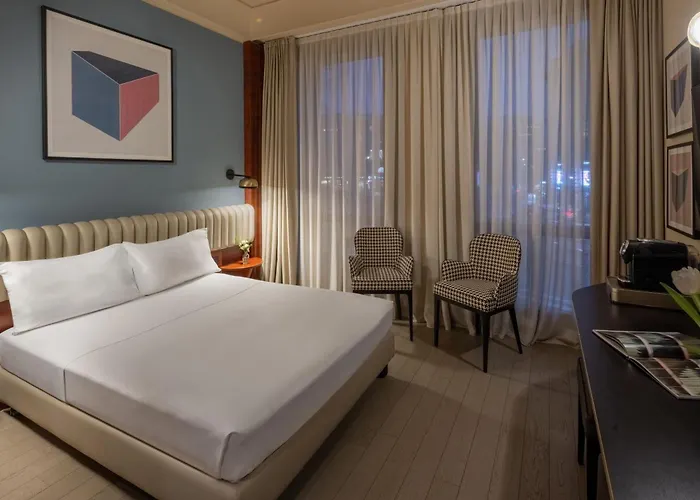 Cusani Отель 4*