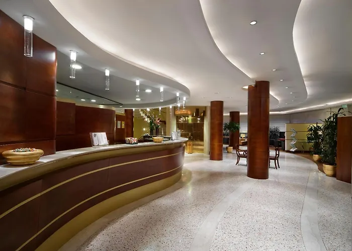 Cusani 4* Milano