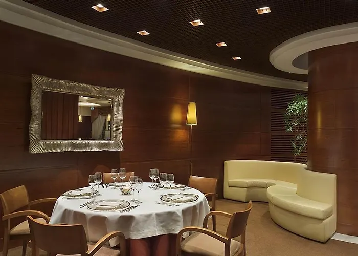 Cusani 4* Милан