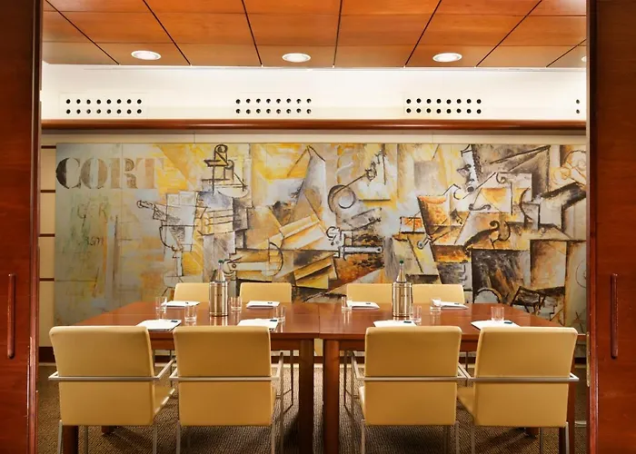 Отель Cusani 4*