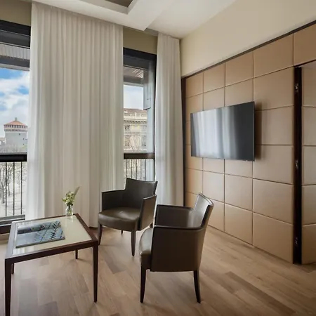 Hotel Cusani 4*