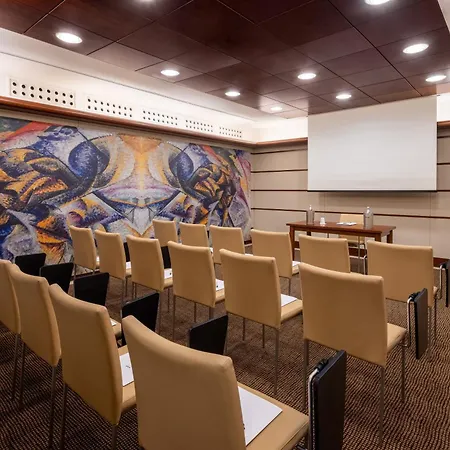 Unahotels Cusani Milano