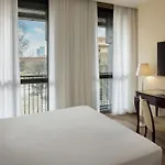 Cusani Ξενοδοχείο